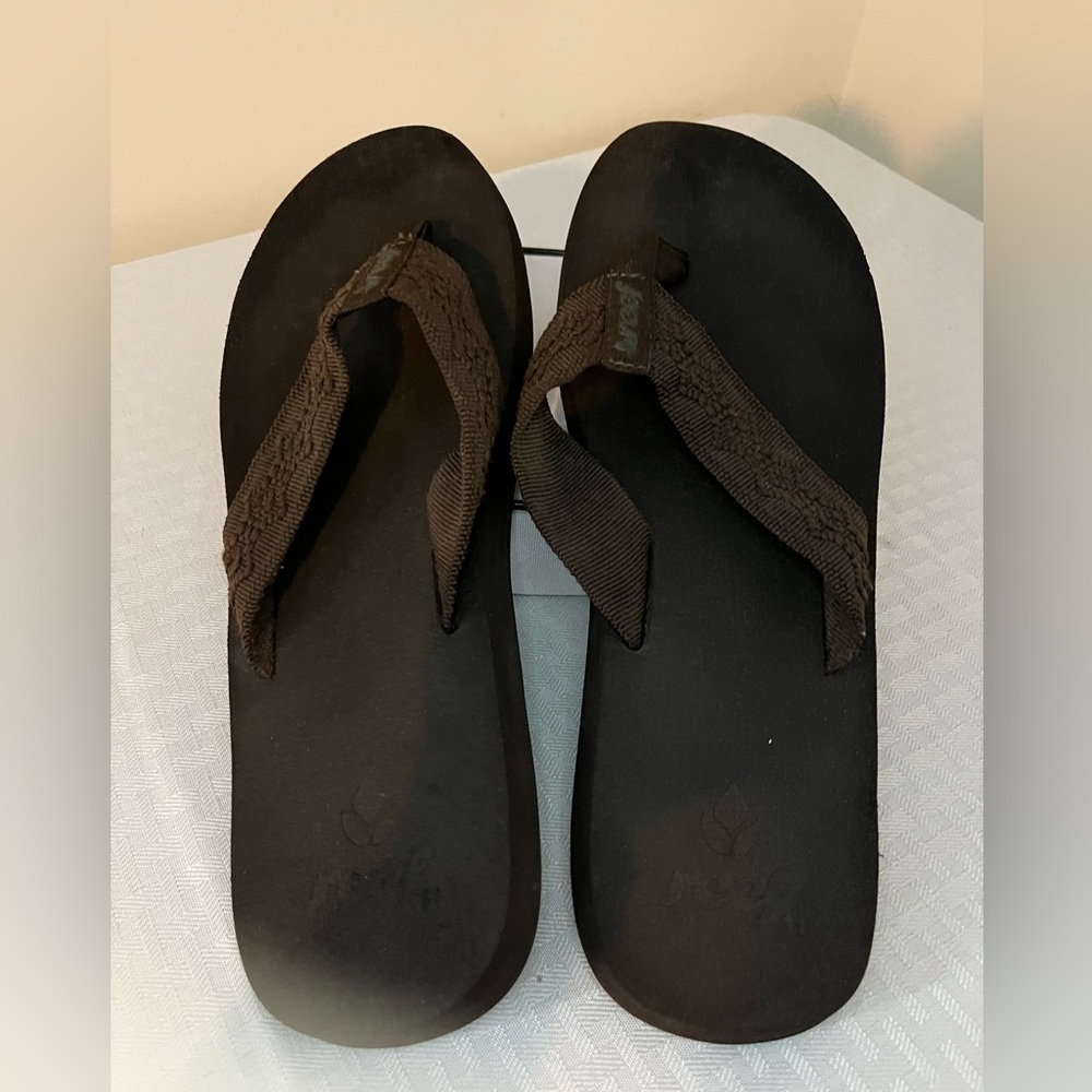 REEF "Sandy" FlipFlops- Brown size 11